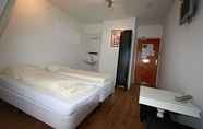 Kamar Tidur 3 Budget Hotel Hortus