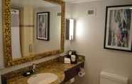 In-room Bathroom 4 Pullman Miami Airport Hotel  (Formerly Sofitel Miami)