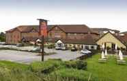 Luar Bangunan 2 Premier Inn York North West