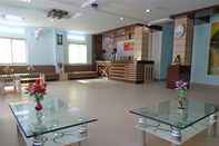 Lobi Hotel Om International