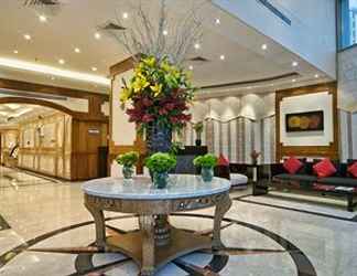 Lobby 2 Retaj Residence Al Corniche