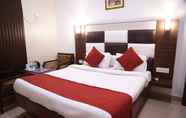 Bedroom 3 Hotel Kanha Continental