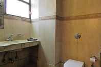 In-room Bathroom Hotel Spb 87