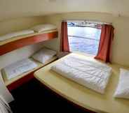 Bedroom 4 Eastern Comfort Hostel Boat