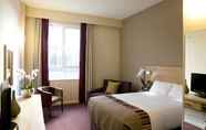 Bedroom 2 Jurys Inn Manchester City Centre