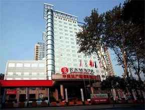 Exterior 4 Ramada Plaza Zhengzhou