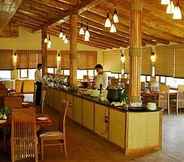 Restaurant 2 Mapple Leisure Resort Corbett