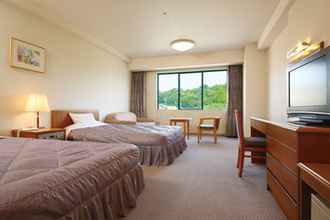 Bedroom 4 Kitakyushu Yahata Royal Hotel