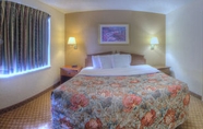 Bedroom 6 Crestwood Suites of Orlando-UCF Area
