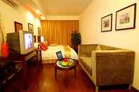 Kamar Tidur Chicago Suites International Hotel