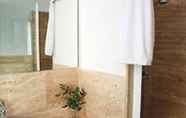 In-room Bathroom 3 Apartments In Barcelona Jaume I