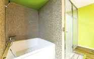 In-room Bathroom 3 Hadan YTT Hotel