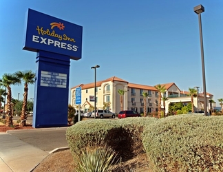 Luar Bangunan 2 Holiday Inn Express CALEXICO, an IHG Hotel