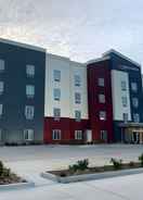 Hotel Entrance Candlewood Suites CORPUS CHRISTI - PORTLAND