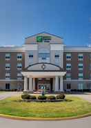 Hotel Exterior Holiday Inn Express & Suites TERRE HAUTE, an IHG Hotel