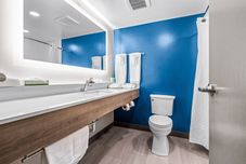 Others Holiday Inn Express & Suites CARNEYS POINT - PENNSVILLE by IHG, an IHG Hotel