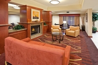 Ruang Umum Holiday Inn Express & Suites SUMNER - PUYALLUP AREA, an IHG Hotel