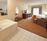 Kamar Tidur 6 Holiday Inn Express & Suites CAMDEN, an IHG Hotel