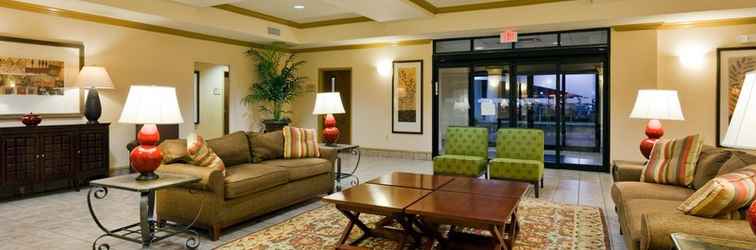 Lobi Holiday Inn Express & Suites PELL CITY, an IHG Hotel