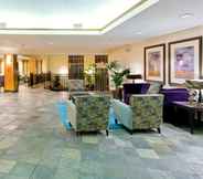 Lobby 4 Holiday Inn Express & Suites SAN ANTONIO RIVERCENTER AREA, an IHG Hotel