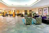 Lobi Holiday Inn Express & Suites SAN ANTONIO RIVERCENTER AREA, an IHG Hotel