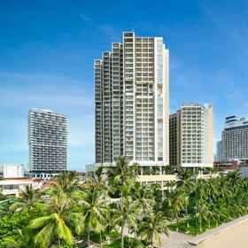 InterContinental Hotels RESIDENCES NHA TRANG by IHG, an IHG Hotel 1, โรงแรม & ที่พัก Vinh Ngoc town