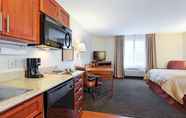 Bedroom 3 Candlewood Suites CAPE GIRARDEAU