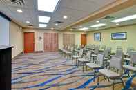 Functional Hall Holiday Inn Express SAULT STE. MARIE, an IHG Hotel