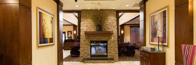Lobby Staybridge Suites CHARLESTON-ASHLEY PHOSPHATE, an IHG Hotel