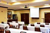 Functional Hall Holiday Inn Express & Suites SPRING HILL, an IHG Hotel