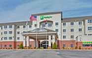 Bangunan 2 Holiday Inn POPLAR BLUFF, an IHG Hotel