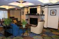 Lobi Holiday Inn Express & Suites BELLE VERNON, an IHG Hotel