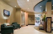 Lobi 6 Holiday Inn Express & Suites WAYCROSS, an IHG Hotel