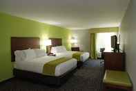 Bedroom Holiday Inn Express HICKORY-HICKORY MART, an IHG Hotel