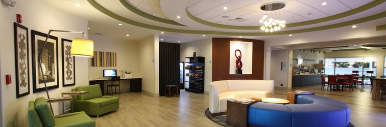 Sảnh chờ Holiday Inn Express & Suites LAKELAND SOUTH, an IHG Hotel