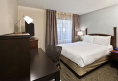 Bedroom 3 Staybridge Suites CHARLOTTE BALLANTYNE by IHG, an IHG Hotel