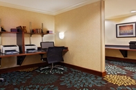 Sảnh chức năng Staybridge Suites CHATTANOOGA DWTN - CONV CTNR, an IHG Hotel