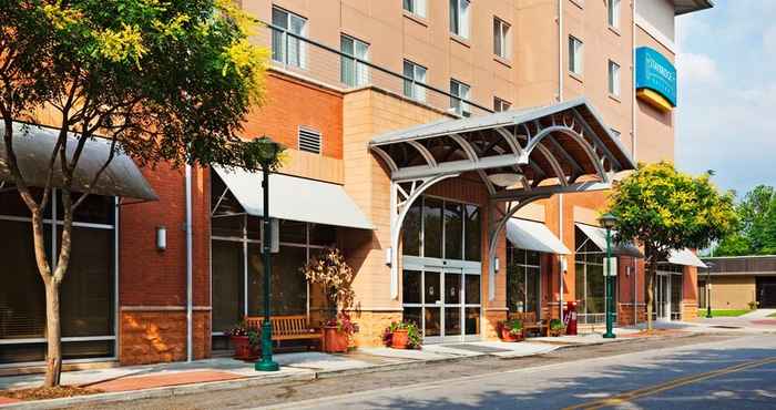 Bên ngoài Staybridge Suites CHATTANOOGA DWTN - CONV CTNR, an IHG Hotel