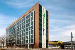 Holiday Inn Express AMSTERDAM - SLOTERDIJK STATION, an IHG Hotel