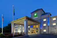 Luar Bangunan Holiday Inn Express IRWIN (PA TPK EXIT 67), an IHG Hotel
