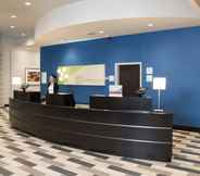 Lobby 2 Holiday Inn INDIANAPOLIS AIRPORT, an IHG Hotel