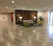 Lobby 6 Holiday Inn & Suites DAYTONA BEACH ON THE OCEAN, an IHG Hotel