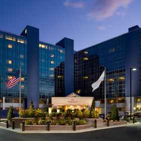 Enjoy our convenient location to JFK International Airport.1Crowne Plaza JFK AIRPORT NEW YORK CITY, an IHG Hotel,皇后区飯店