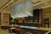 Lobi Crowne Plaza NEW DELHI MAYUR VIHAR NOIDA, an IHG Hotel