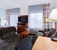 Phòng ngủ 5 Staybridge Suites CHATTANOOGA DWTN - CONV CTNR, an IHG Hotel