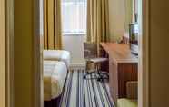 Lain-lain 6 Holiday Inn LEEDS - GARFORTH, an IHG Hotel