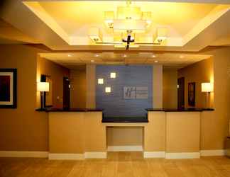 Lobby 2 Holiday Inn Express & Suites MARION, an IHG Hotel
