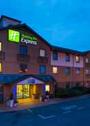 Our hotel in Swansea is just off the M4 motorway Holiday Inn Express SWANSEA - EAST, an IHG Hotel