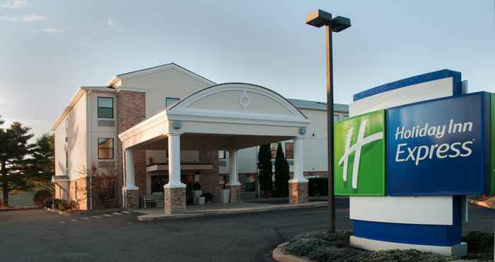 Bangunan Holiday Inn Express VERNON - MANCHESTER, an IHG Hotel