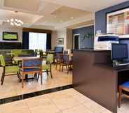 Sảnh chức năng 7 Holiday Inn Express & Suites SAN ANTONIO SOUTH, an IHG Hotel